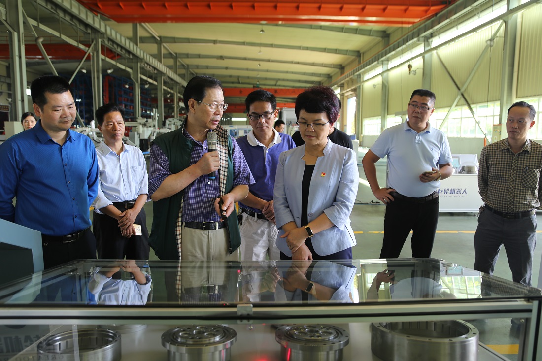 ��ֲ�������� �ƽ���ҵ�������������и��г���ӭ��һ�е���ׯ����Ϸ����