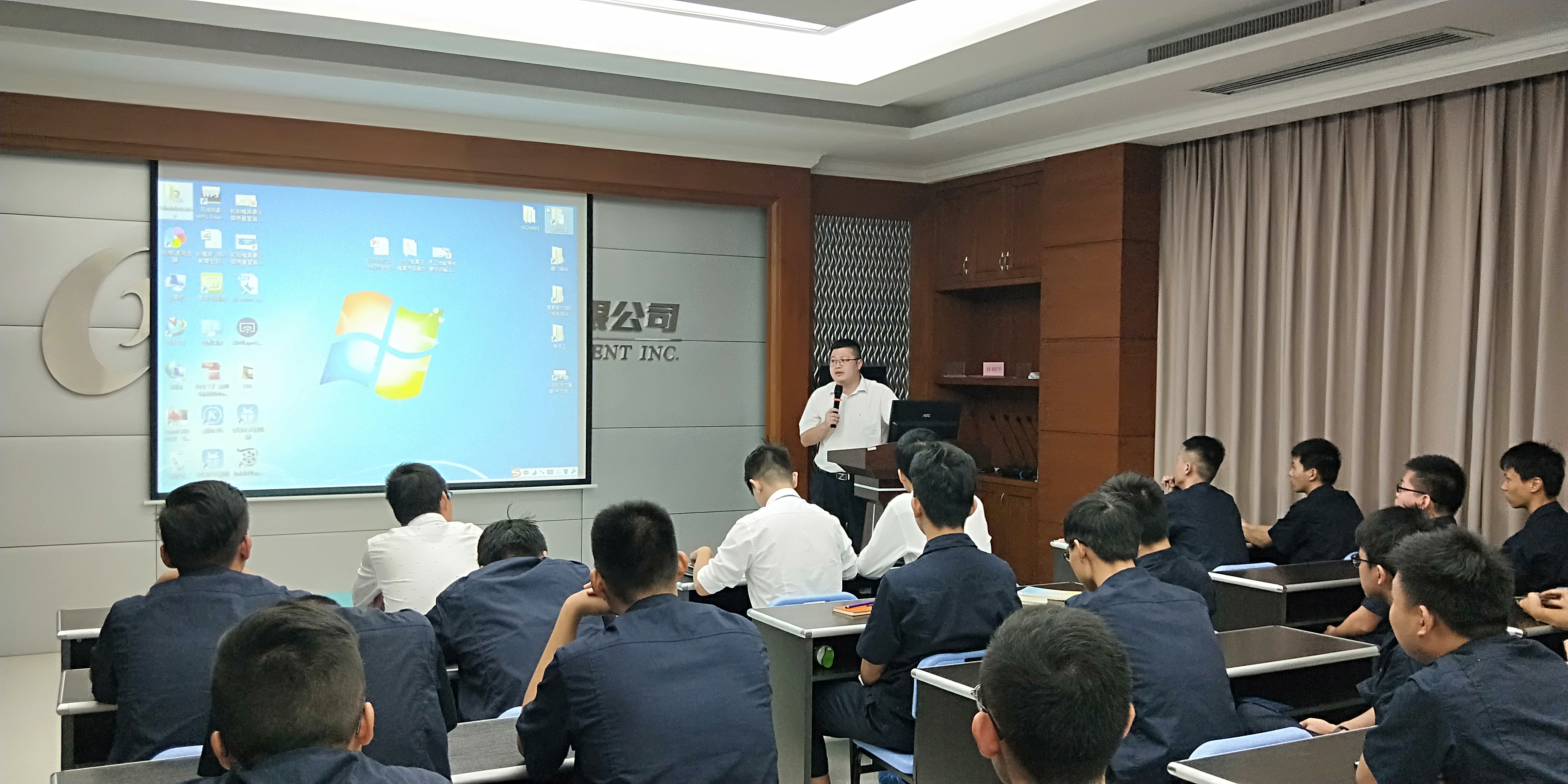 ��ӥչ����ﶷ־ ������Ƹ�������� ���� ��ѧ����Ա�����������ơ������Ŀ����ʵ��