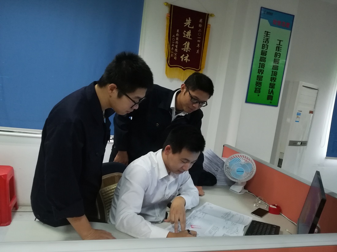 ��ǿ��Ա����� ������������վ