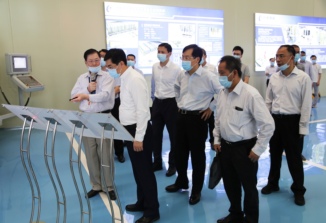 �㶫ʡ��ʡ����־��һ��ݰ��ׯ����Ϸ�������е���